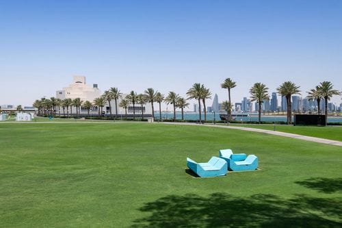 Waterfront Park With Skyline Views for Large-Scale Events