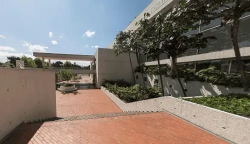 Open-Air Architectural Marvel for Chic Corporate and Networking Events