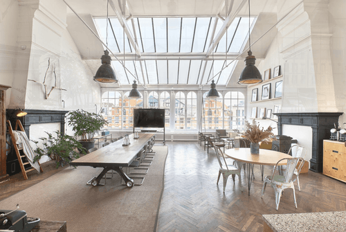 Bright Industrial-Rustic Loft for Inspiring Seminars and Workshops