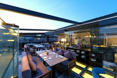 Modern Elegant Rooftop With Cityscape Views for Sundowner Parties