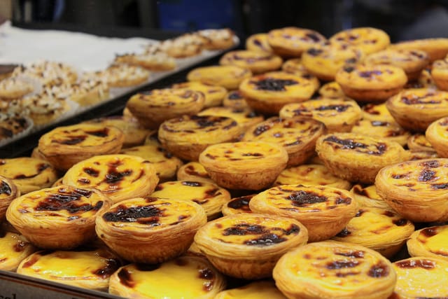 Lisbon's Culinary Delights: Must-Try Local Flavours for Corporate Groups