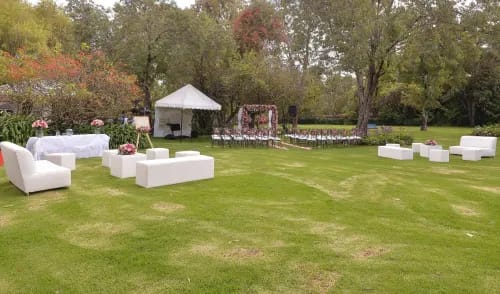 Exquisite Garden Oasis With Heritage Charm for Elegant Gatherings