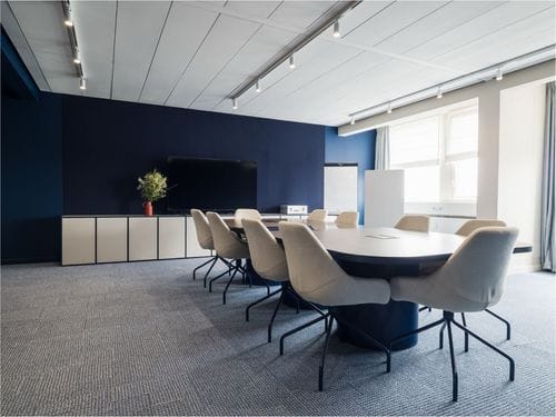 Refined Modernist Boardroom With Panoramic Views for Focused Meetings