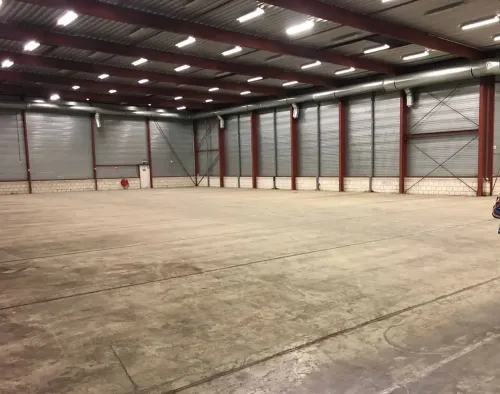 Expansive Industrial Warehouse With Raw Aesthetics for Artistic Productions