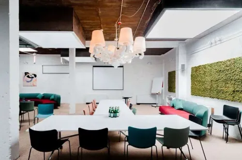 Industrial-Chic Hub With Vibrant Interiors for Dynamic Networking Events