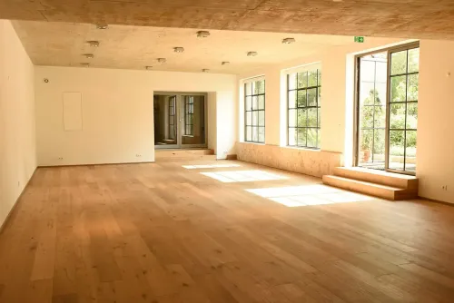 A Bright Loft With Industrial Elegance for Exceptional Corporate Events
