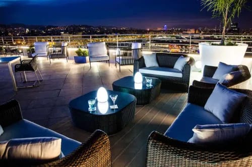  Luxurious Rooftop Venue With Scenic City Views for Elegant Gatherings