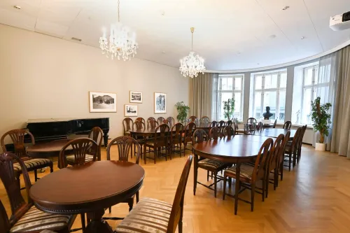 Timeless Elegance With Art Nouveau Charm for Small Private Events