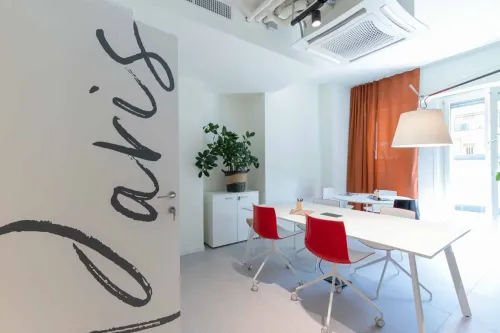 Lively Atmosphere Room for Dynamic Team Meetings and Corporate Brainstorms