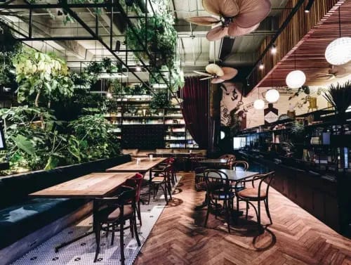 Flamboyant Venue With Botanical Bliss for Cocktail Receptions & Networking