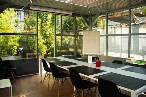 Elegant Urban Garden Venue with Art Nouveau Charm for Zen-Like Corporate Meetings