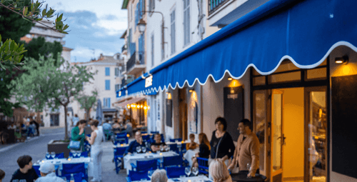 Coastal Chic Bistro With Mediterranean Flair for Intimate Celebrations