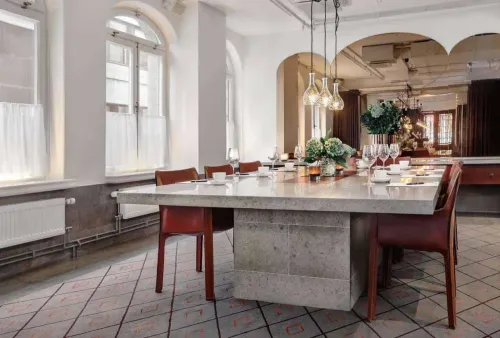 Sophisticated Art Deco Dining Room for Private Dinner Parties