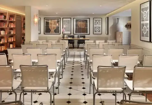 Graceful Venue With Art Deco Touches for High-Class Events