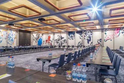 Sleek Venue With Artistic Accents for Engaging Conferences