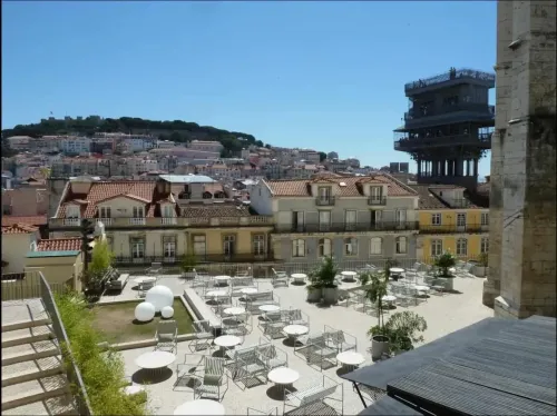 Contemporary Rooftop Terrace With Stunning Views for Dynamic Soirees