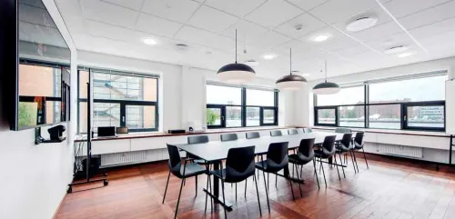 Bright Waterfront Boardroom With Minimal Features for Inspired Gatherings