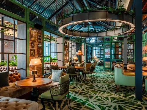 Panoramic Italian Dining With City Views for Chic Gatherings