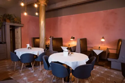 Warm Rustic Italian Brasserie for Intimate Corporate Gatherings