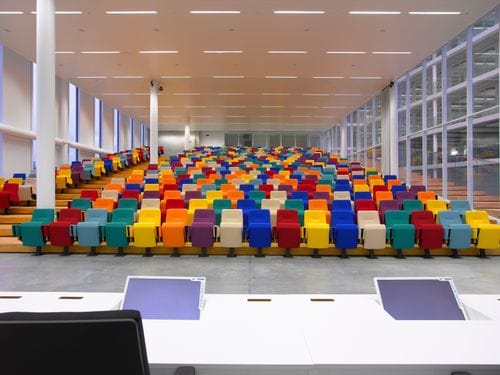 Sustainable, Colourful and Innovative Meeting Space