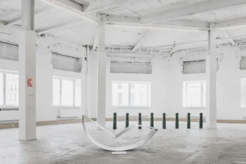 Exposed Beams & White Loft for Visionary Corporate Events