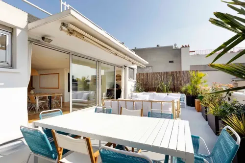Panoramic Rooftop With Stylish Interiors for Exclusive Corporate Events