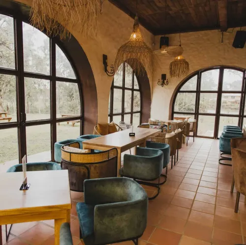 Rustic Mediterranean Venue With Warm Interiors for Intimate Dinners