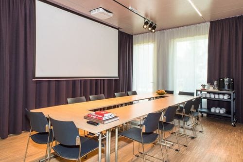 Modern Meeting Room With a Custom Setup for for Collaborative Team Sessions
