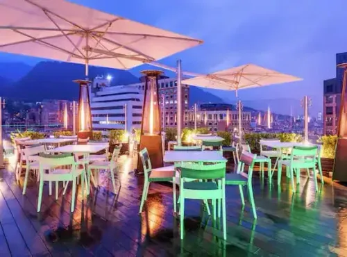 Elegant Rooftop Escape With Atmospheric Lighting for Stunning Social Events