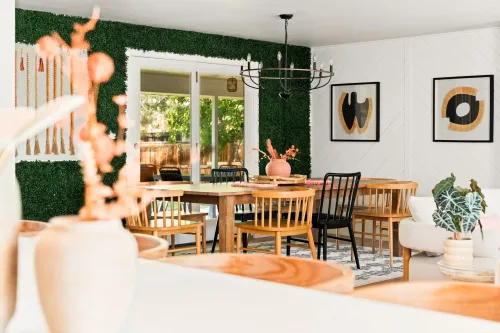 Creative House With Garcen for Meetings and Receptions