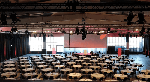 Spacious Waterfront Hub for Large Gatherings and Creative Events