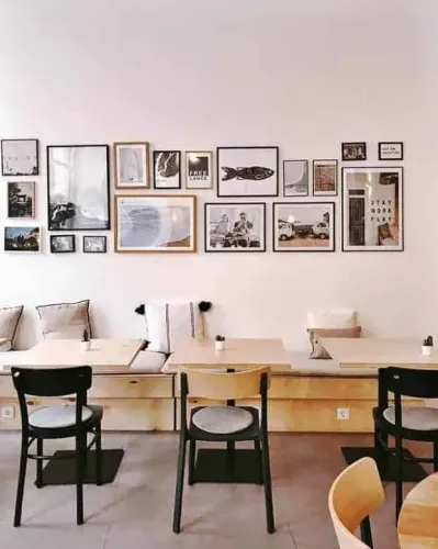 Arched Modern Brasserie With a Vintage Touch for Stylish Mixers