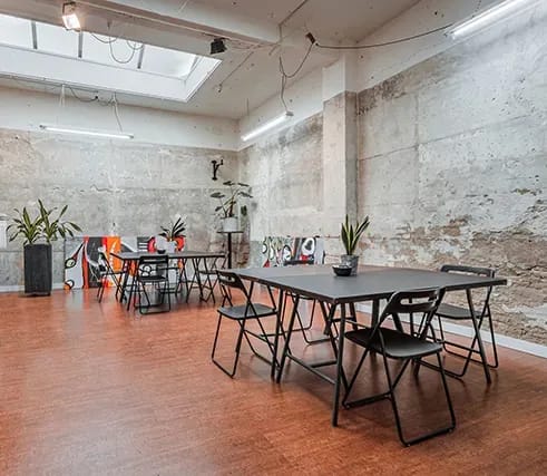 Bright Workshop Venue with High Ceilings