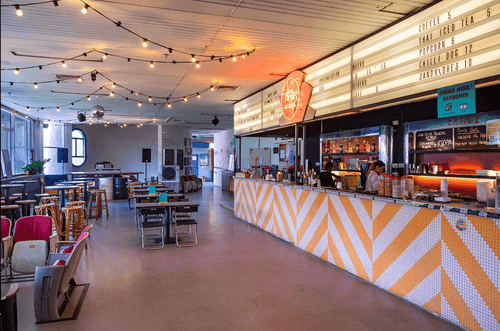 A Mosaic and Eclectic Loft-Style Space for Corporate Connections