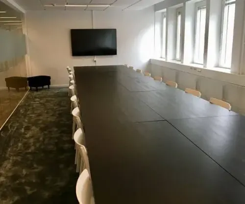 Comfortable and spacious room for business encounters