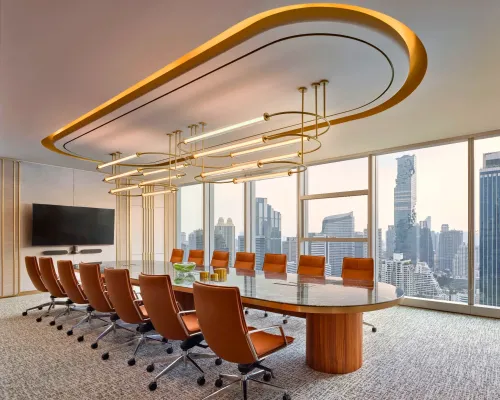 Design-Led Glass Boardroom for High-Impact Meetings