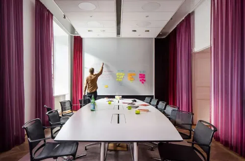 Stylish and large focus room