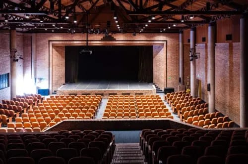 Urban Auditorium With an Industrial Look