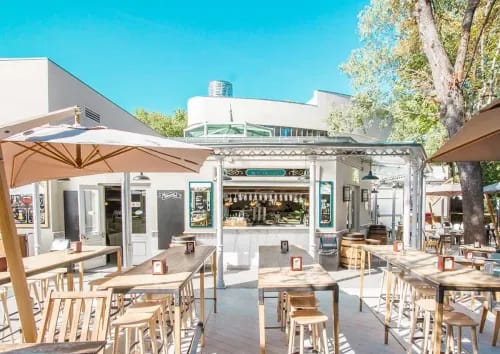 Scenic Garden Kiosk With a Serene Vibe for Vibrant Corporate Mixers