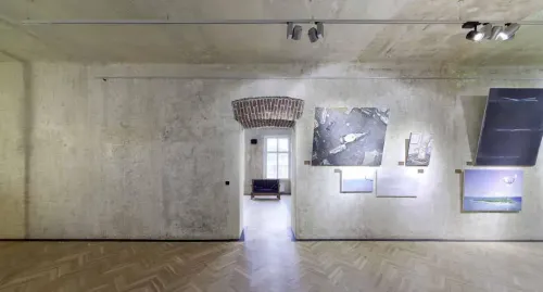 Industrial-Chic Art Gallery for Elegant Receptions and Exhibitions