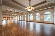 7 Alternative Panel Discussion Venues in London