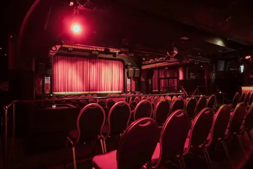 Velvet-Clad Victorian Theatre With Historic Ambience for Captivating Gatherings