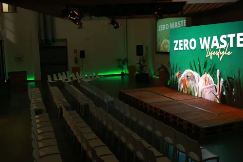 Eclectic Modern Venue With Industrial Flair for Vibrant Events