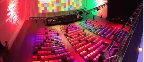 Cutting-edge Event Venue with Triple Projection for Dynamic Conferences