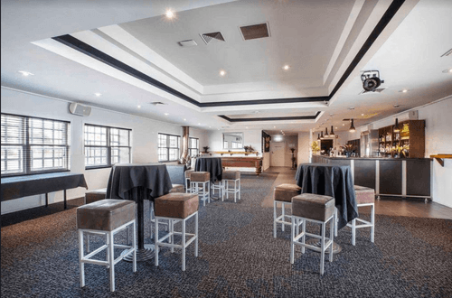 Elegant Venue With Gourmet Touches for Memorable Business Gatherings