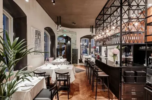 Elegant Contemporary Bistro for Private Receptions