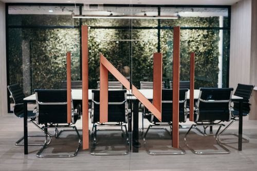 Modern Meeting Space With Natural Light for Strategic Discussions