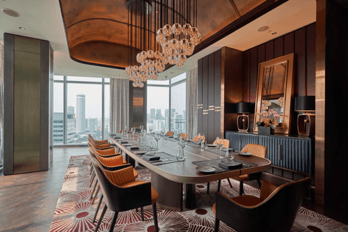 Luxurious Boardroom With Stunning City Views for High-Profile Meetings