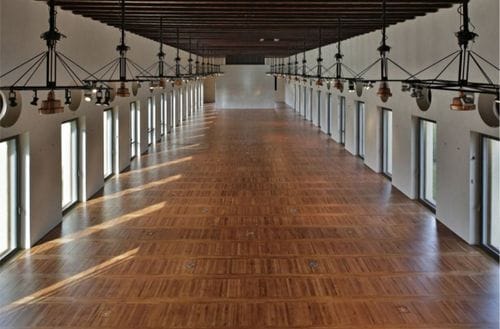 Timeless Renaissance Hall With Historic Grandeur for Prestigious Banquets