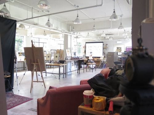 Modern Event Space With Industrial Accents and Sunlit Interiors for Dynamic Events